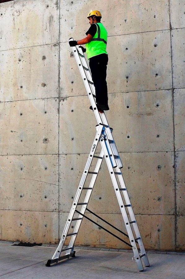 Трехсекционная алюминиевая лестница-стремянка Triomax 3x9 ступеней
